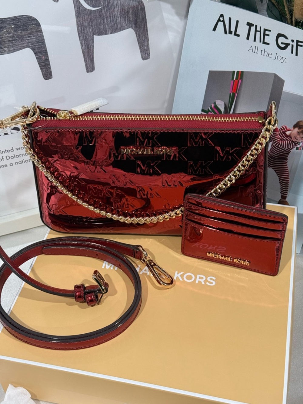 MICHAEL KORS Jet Set Patent Logo Debossed Pochette and Card Case Gift Set